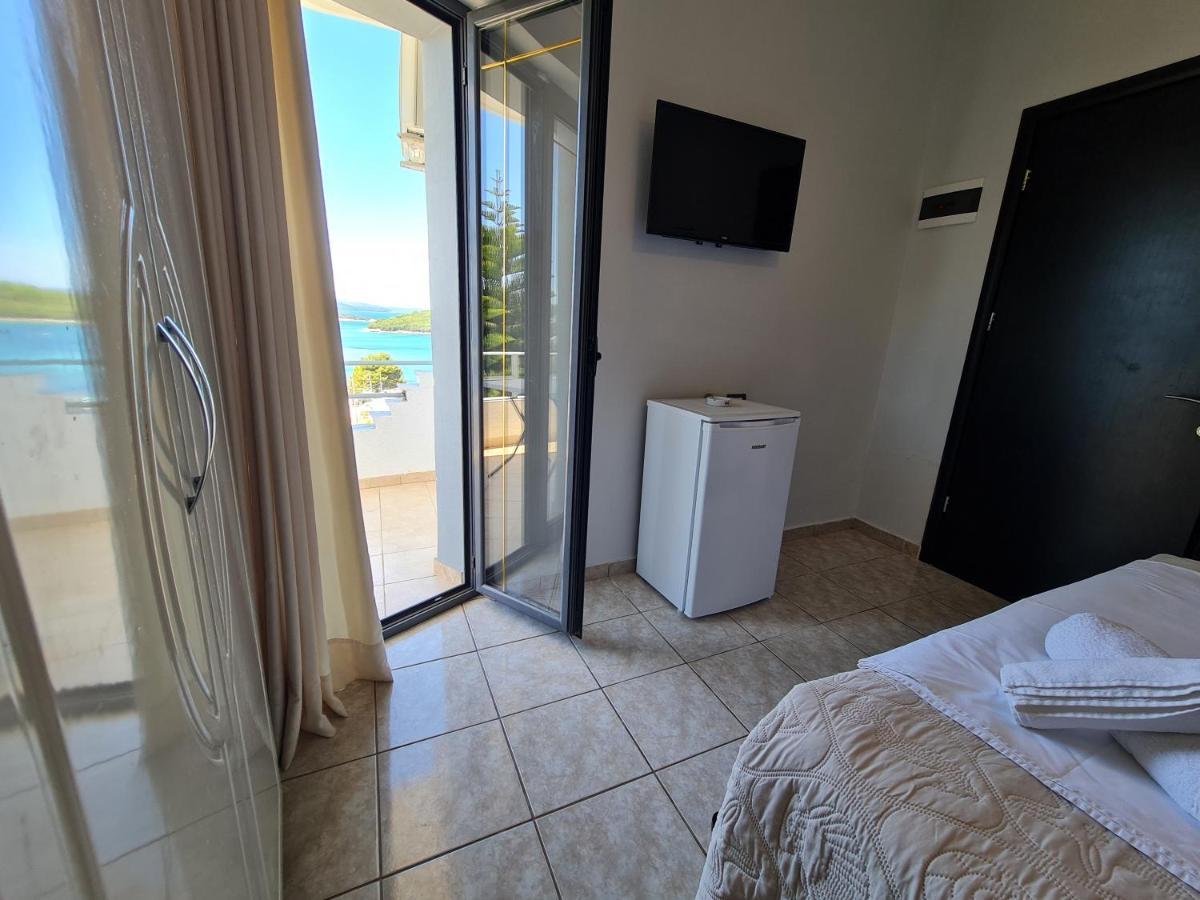 Hotel Ardiani Ksamil Buitenkant foto